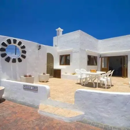 Ann Lanzarote Villa *