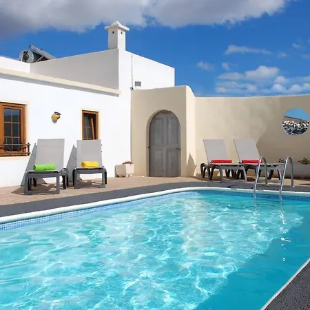Ann Lanzarote Villa Nazaret