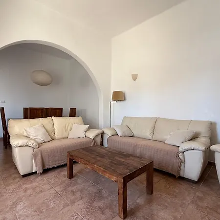 Ann Lanzarote Villa Nazaret